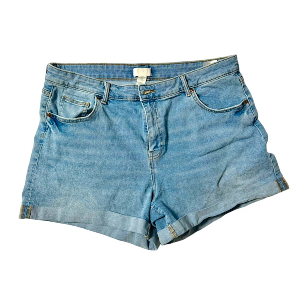 H&M High Waisted Cuffed Denim Shorts, Size 18